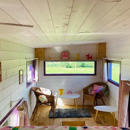 La Tiny De Papa Lodge Saint-Pierre-le-Chastel