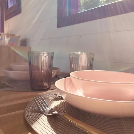 La Tiny De Papa Un Eco-responsable אכסניה Saint-Pierre-le-Chastel